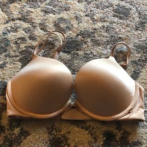 Very sexy push-up by Victoria’s Secret